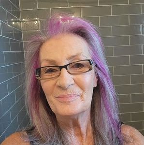 Meet your Posher, Debra